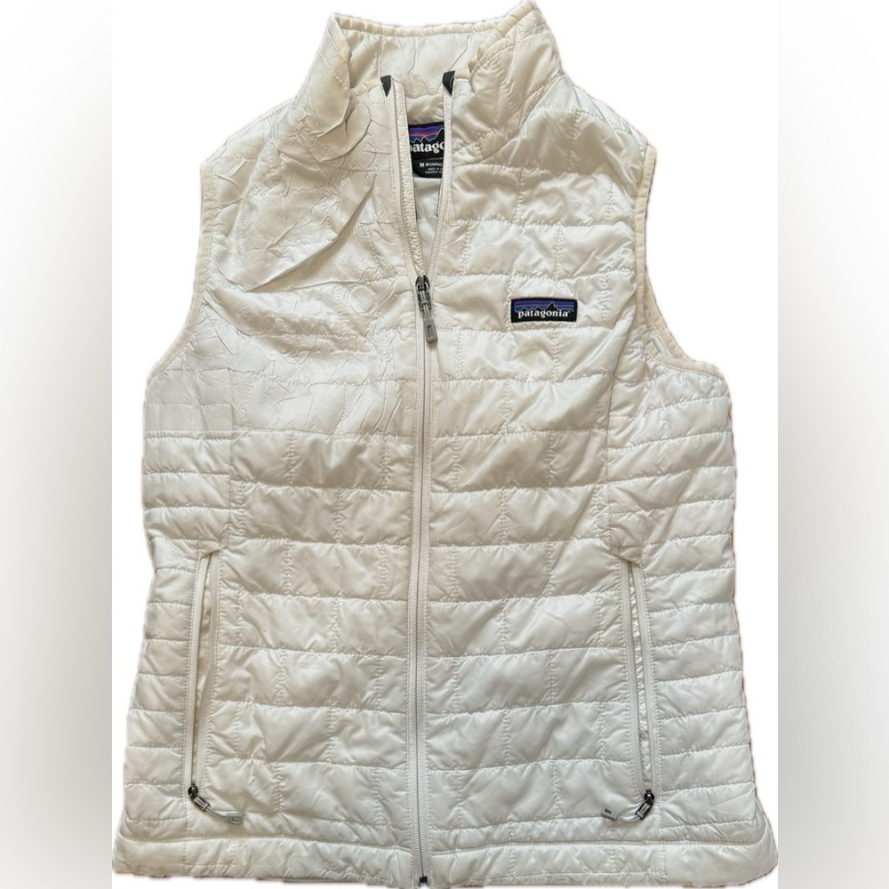 Patagonia women’s puffer vest size M